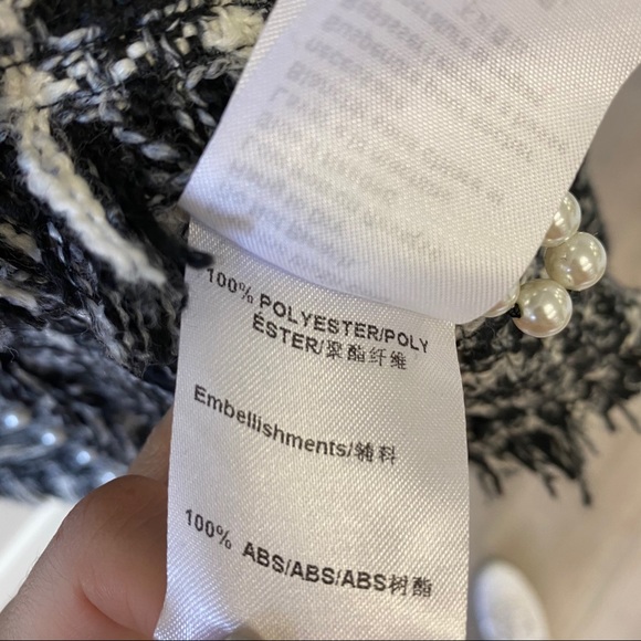 LAURENCE & CHICO suit set - Picture 9 of 13